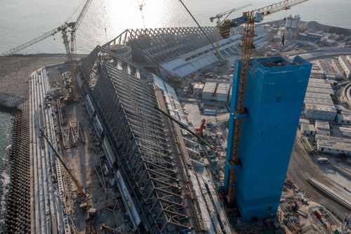 深中通道fj2標(biāo)鋼結(jié)構(gòu)主體全面封頂 央廣網(wǎng)