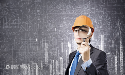 建筑輕的工程師與放大鏡的素描背景